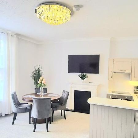 Spacious 3 Bed Flat Near The Sea With Parking Bournemouth Exterior foto