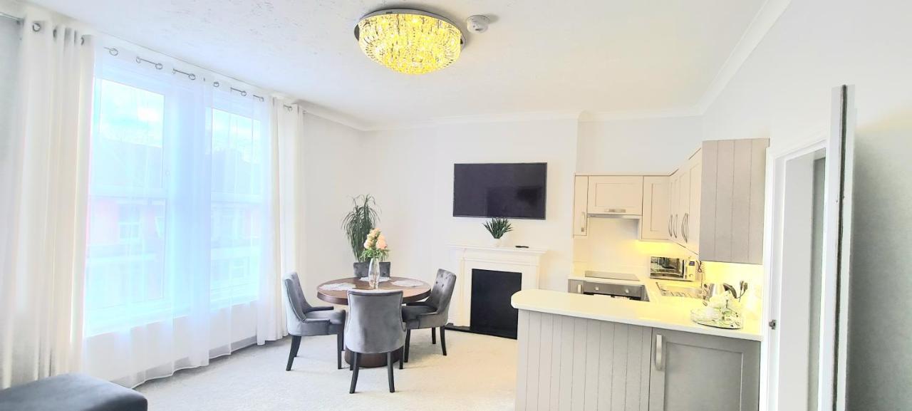 Spacious 3 Bed Flat Near The Sea With Parking Bournemouth Exterior foto